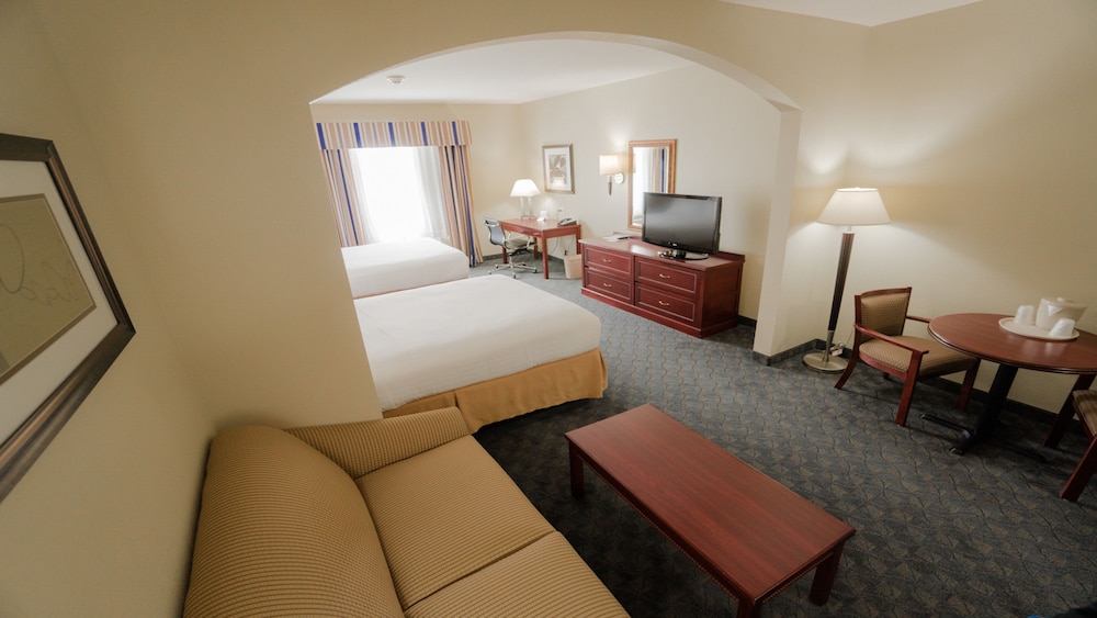 holiday inn express and suites pampa by ihg