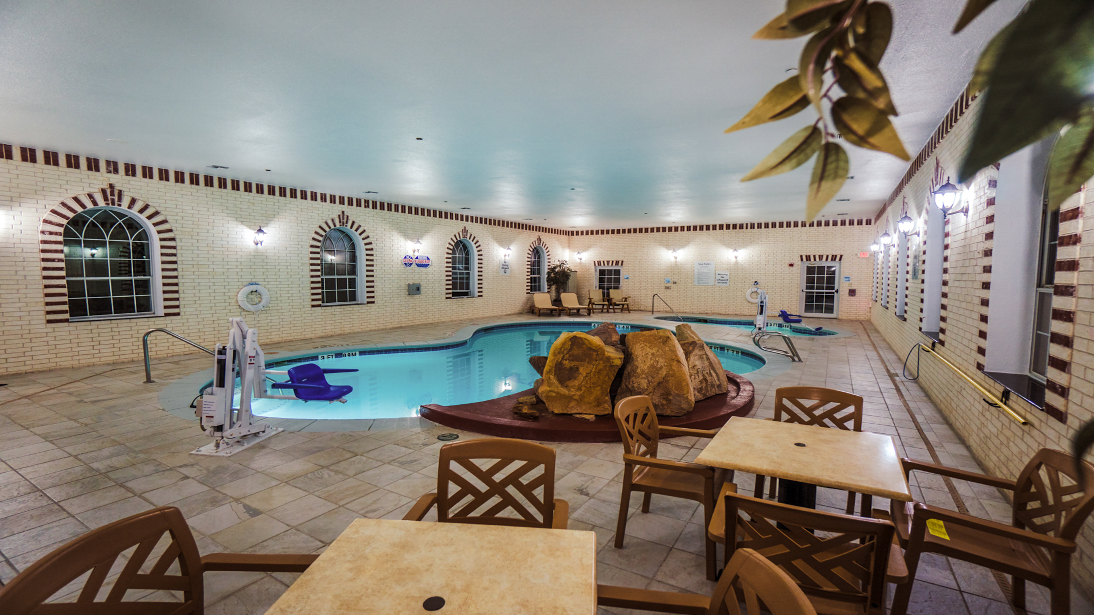 holiday inn express and suites pampa by ihg