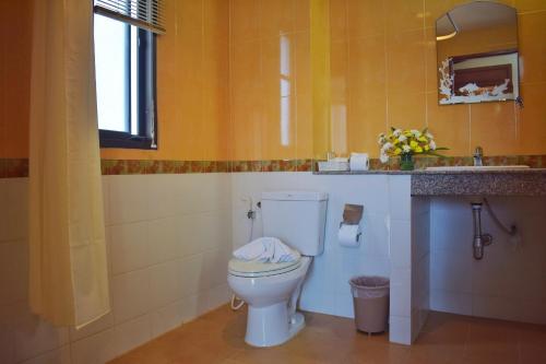 outdoor inn kata hotel