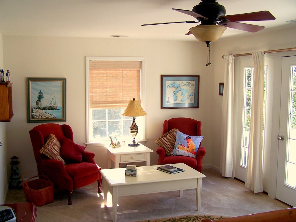 the baywood bed and breakfast