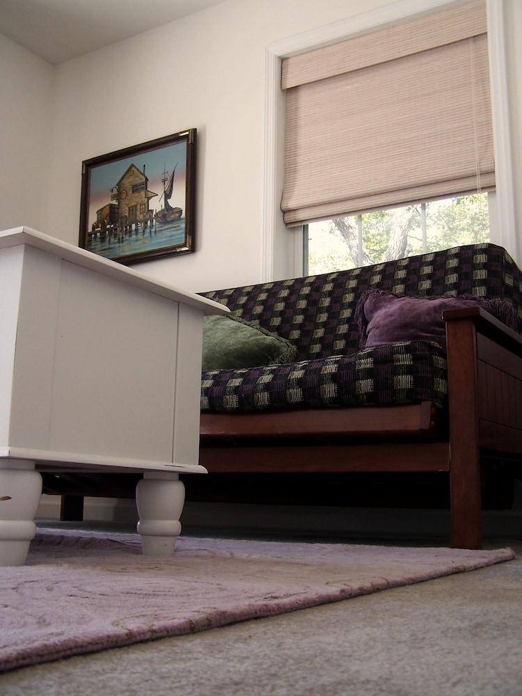 the baywood bed and breakfast