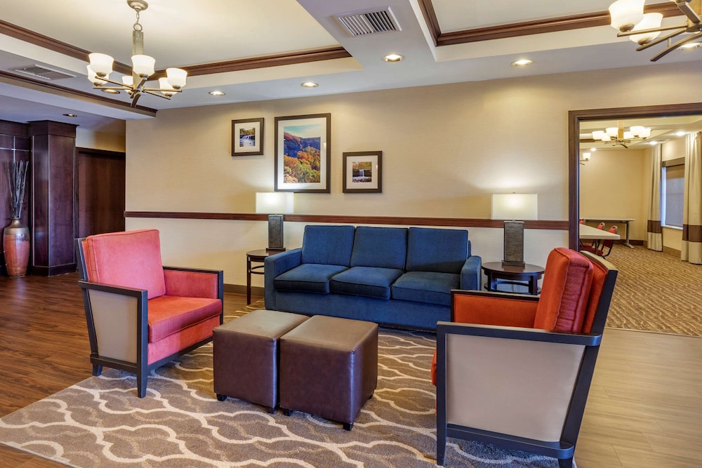 comfort inn and suites russellville i 40