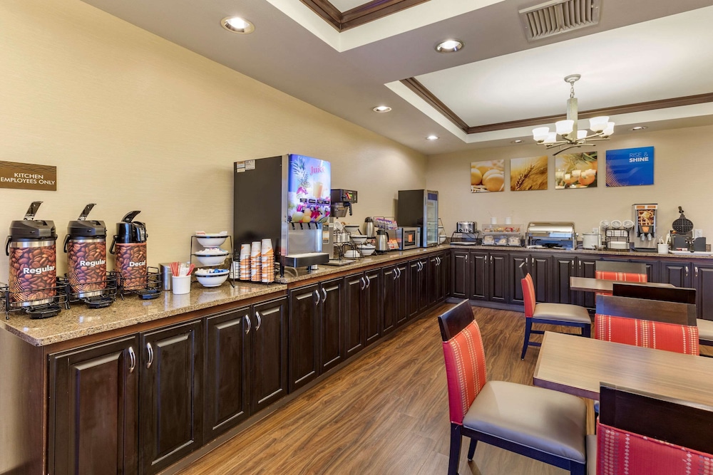 comfort inn and suites russellville i 40