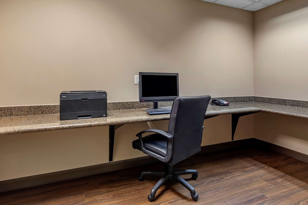 comfort inn and suites russellville i 40