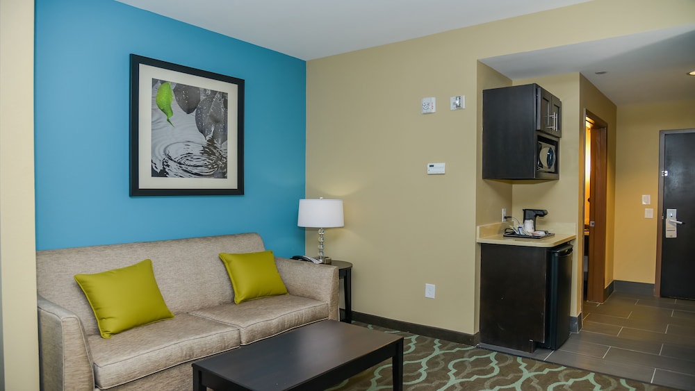 holiday inn express and suites cuero by ihg