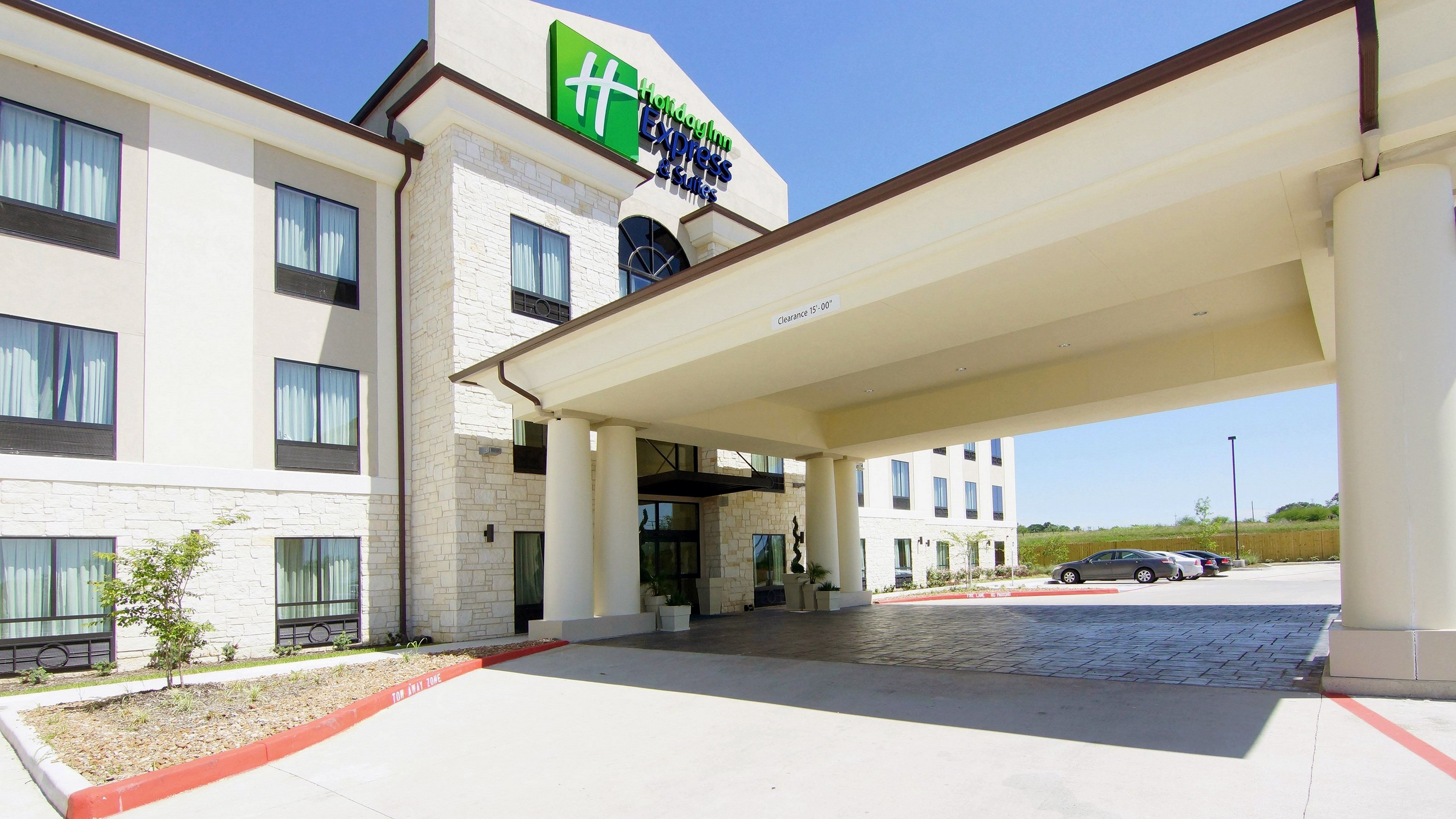 holiday inn express and suites cuero by ihg