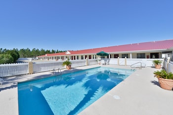 Americas Best Value Inn Hazlehurst, Ga,Georgia>>Baxley,2 star