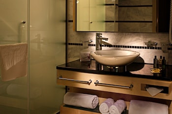 spirit hotel thermal spa