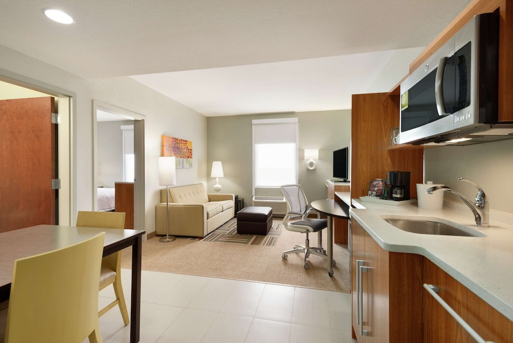 home2 suites by hilton florida city fl