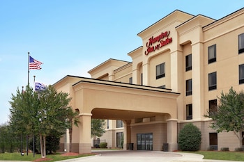 hampton inn and suites pine bluff