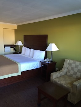 americas best value inn winona