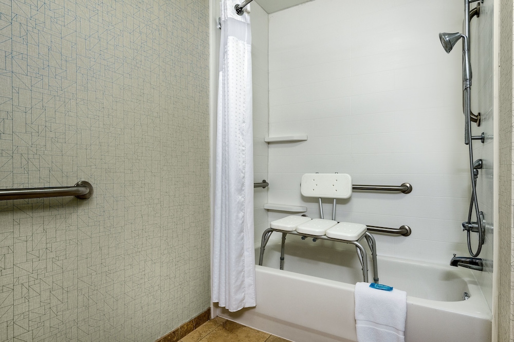 holiday inn express and suites grenada by ihg