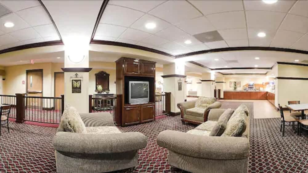 holiday inn express and suites grenada by ihg
