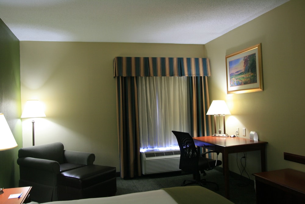 holiday inn express and suites grenada by ihg