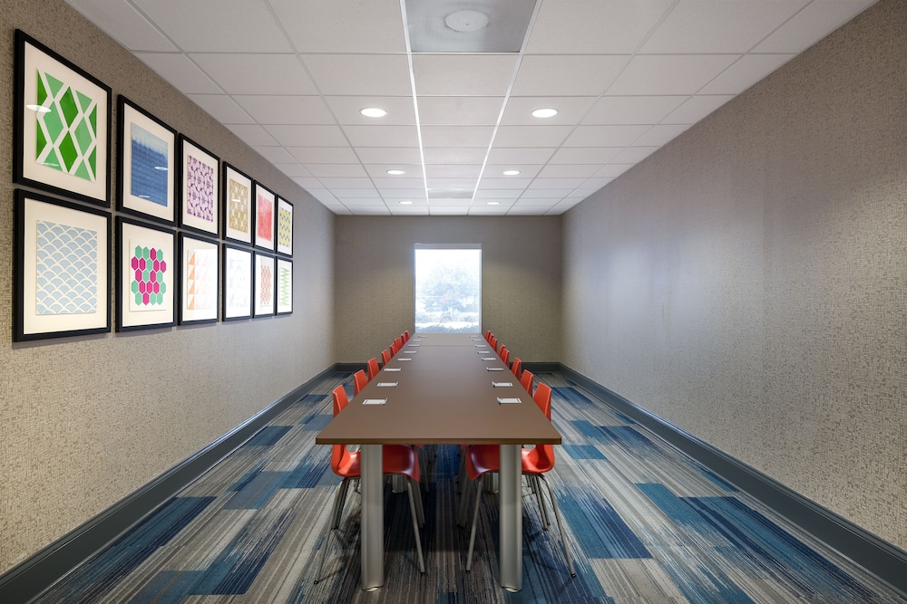 holiday inn express and suites grenada by ihg