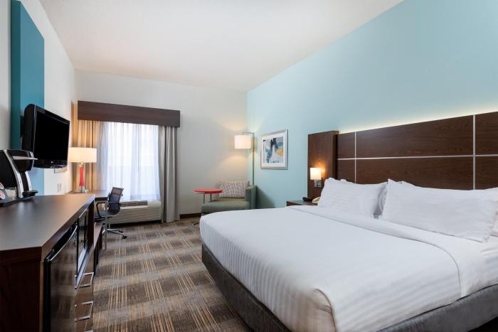 holiday inn express and suites grenada by ihg