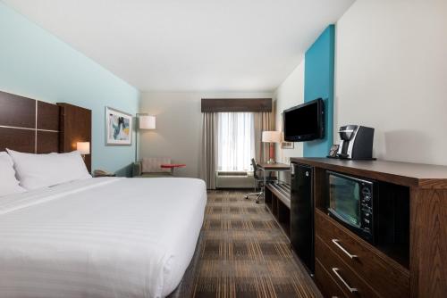 holiday inn express and suites grenada by ihg