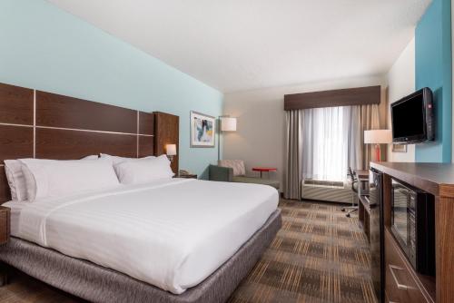 holiday inn express and suites grenada by ihg