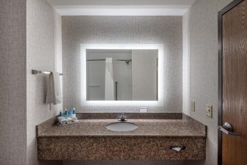 holiday inn express and suites grenada by ihg