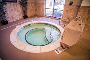 hampton inn monticello