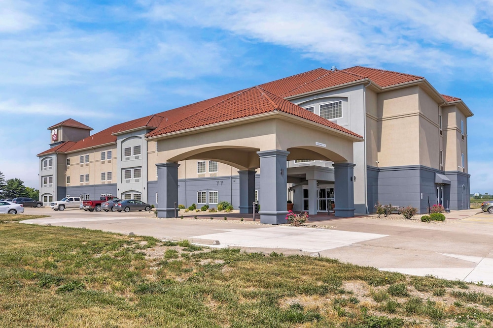 best western plus midamerica hotel