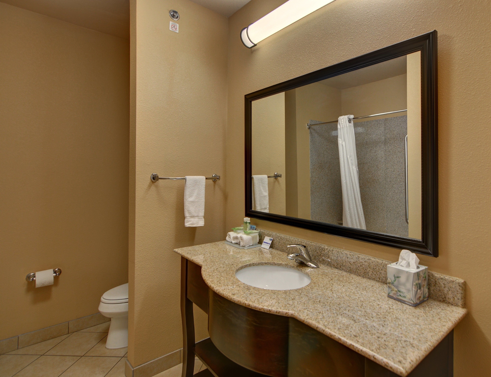 holiday inn express and suites altus by ihg