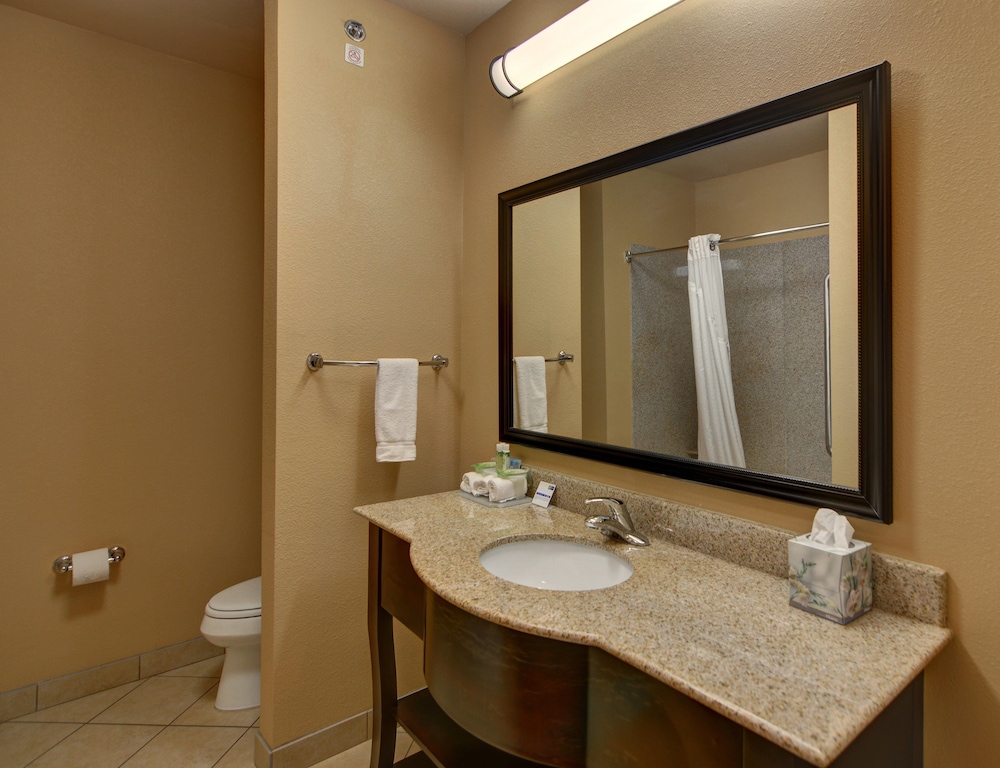 holiday inn express and suites altus by ihg