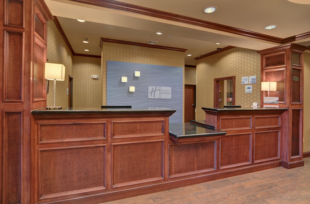 holiday inn express and suites altus by ihg