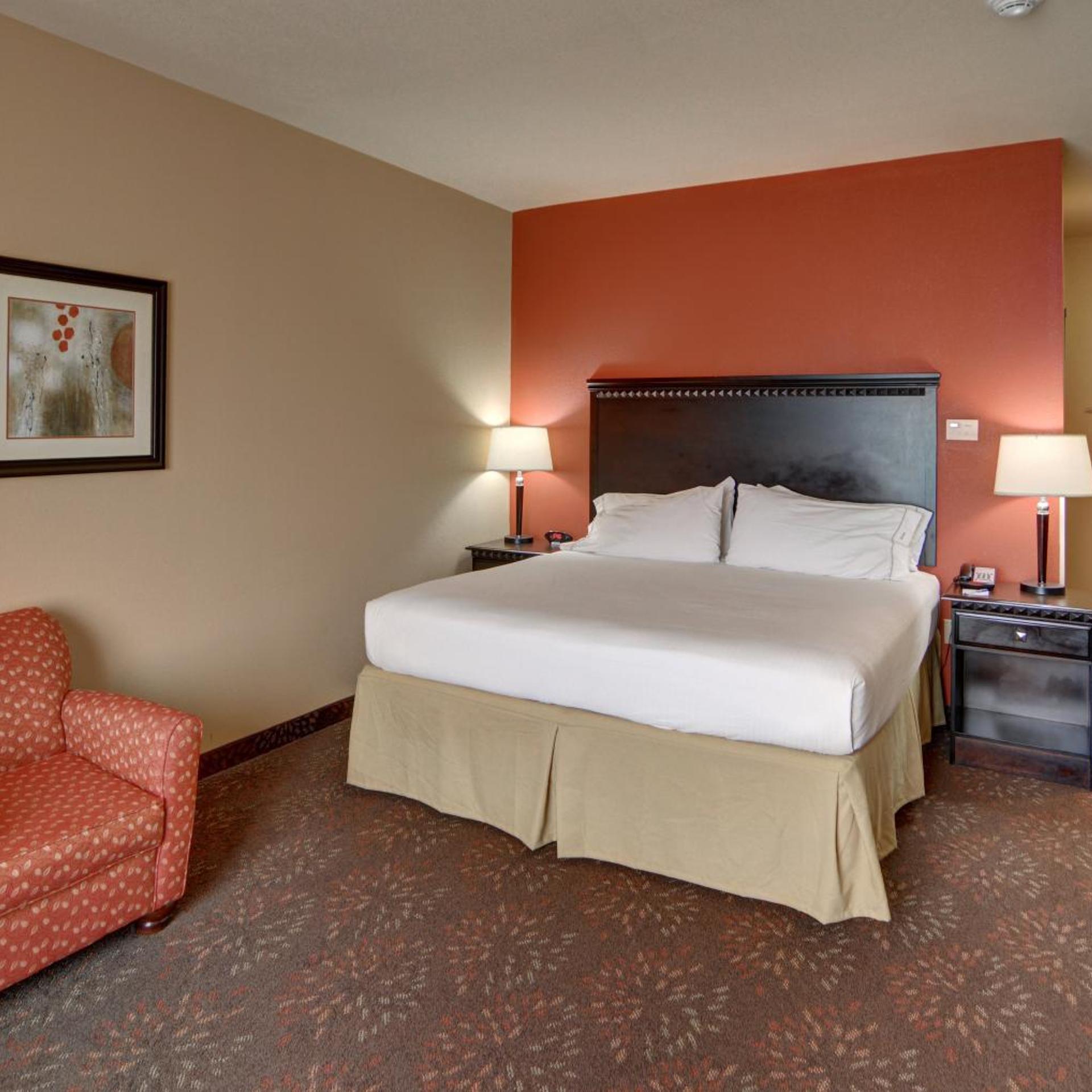 holiday inn express and suites altus by ihg