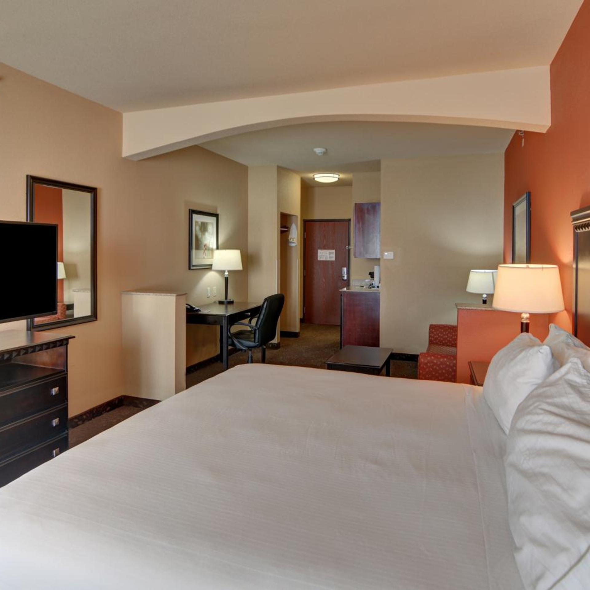 holiday inn express and suites altus by ihg