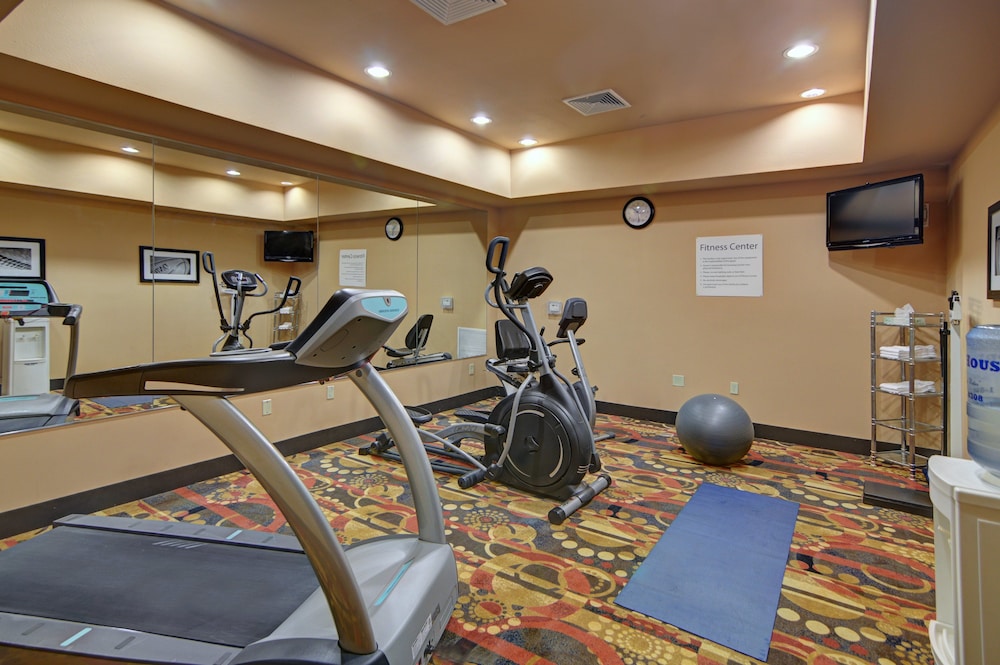 holiday inn express and suites altus by ihg