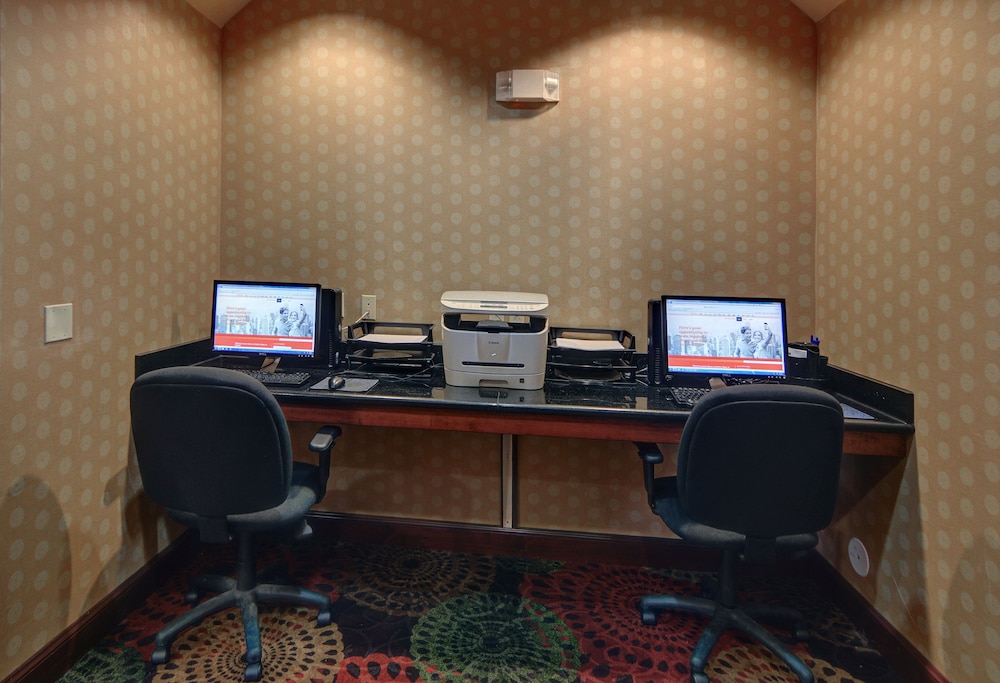 holiday inn express and suites altus by ihg