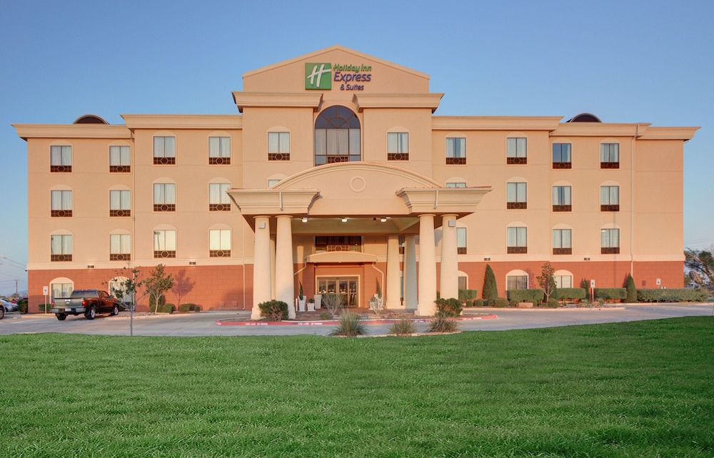 holiday inn express and suites altus by ihg
