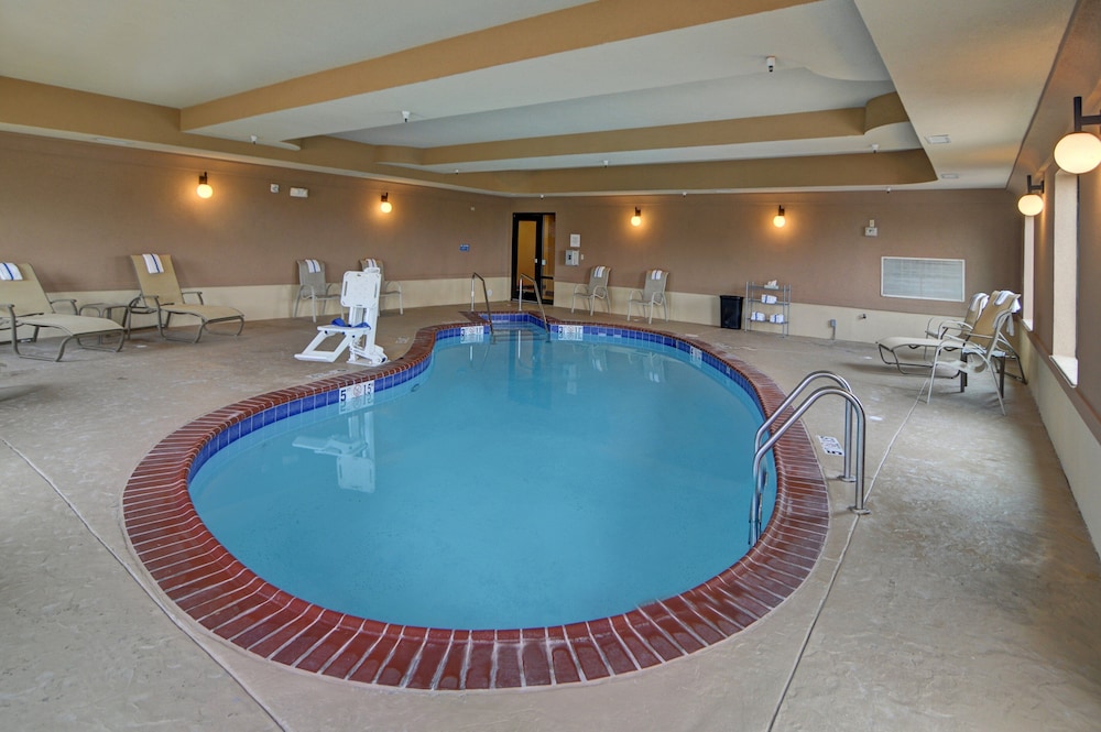 holiday inn express and suites altus by ihg