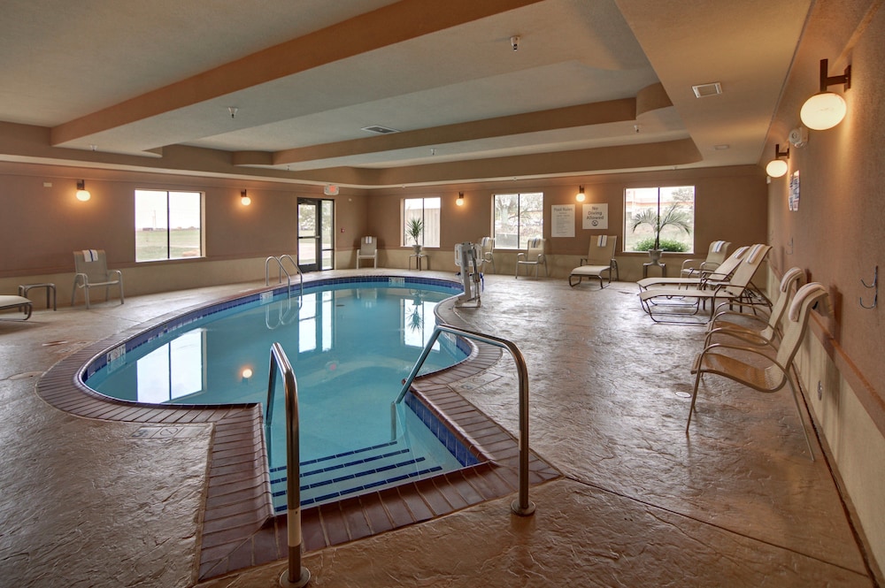 holiday inn express and suites altus by ihg