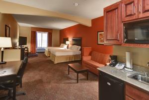 holiday inn express and suites altus by ihg