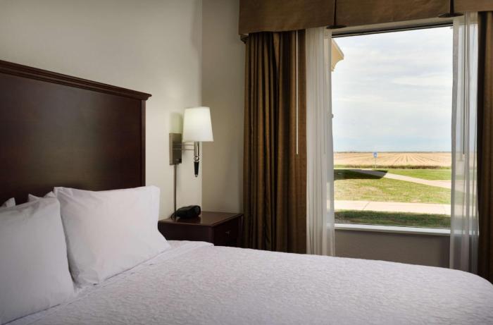 hampton inn suites altus