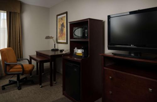 hampton inn suites altus