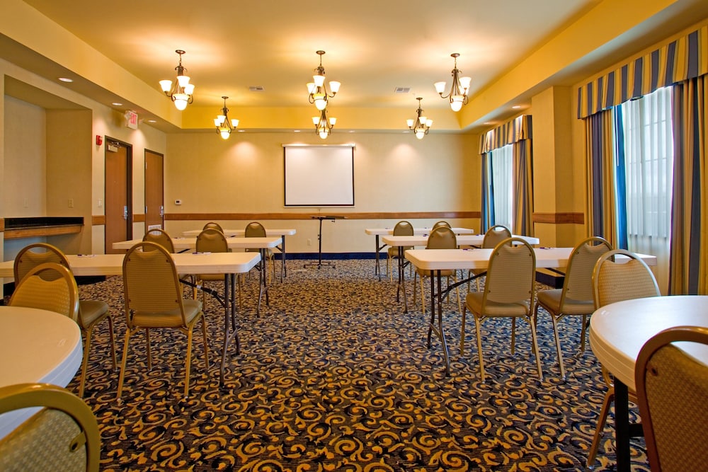 holiday inn express jourdanton pleasanton by ihg