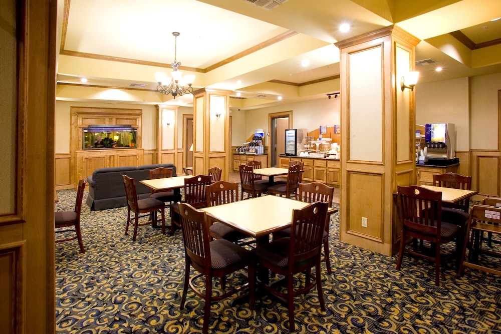 holiday inn express jourdanton pleasanton by ihg