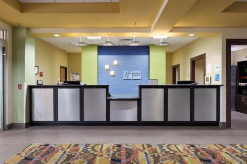 holiday inn express and suites george west by ihg