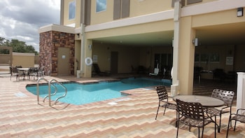 Holiday Inn Express And Suites George West By Ihg,George West>>Beeville,3 star