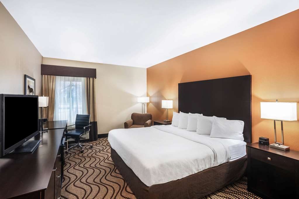 la quinta inn and suites by wyndham beeville