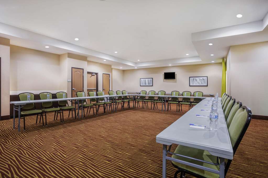 la quinta inn and suites by wyndham beeville