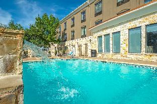 Holiday Inn Express Suites Beeville By Ihg,Buffalo>>Beeville,3 star