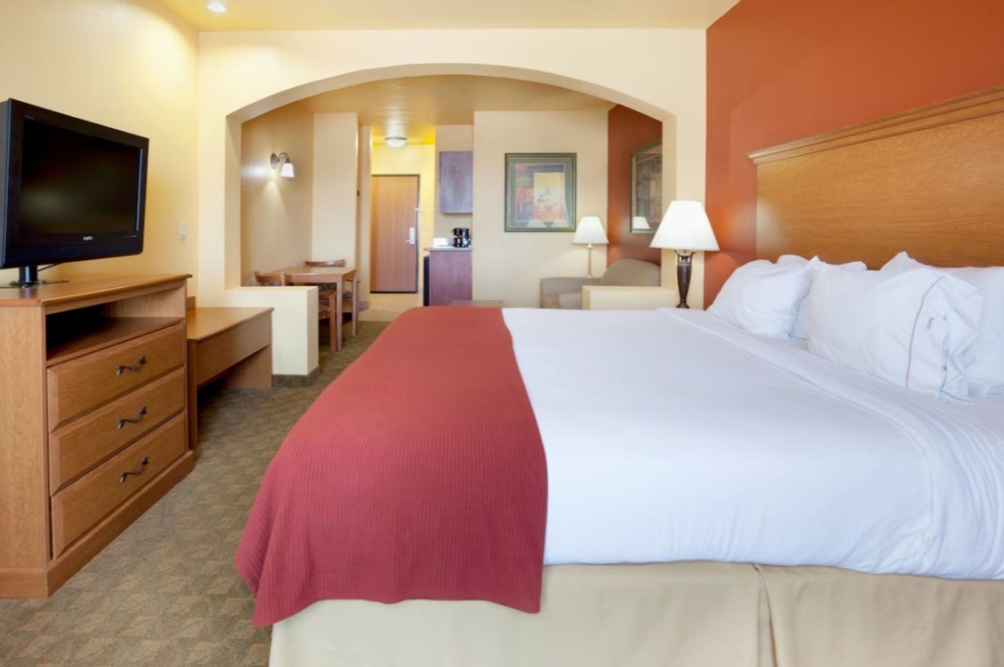 holiday inn express and suites zapata by ihg