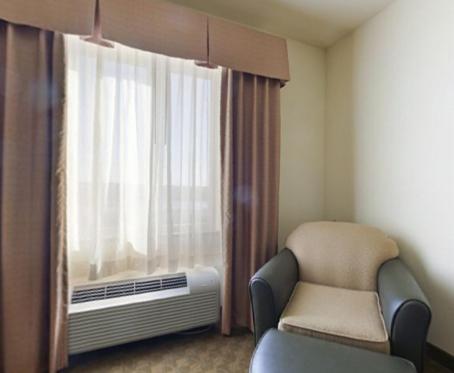 holiday inn express and suites zapata by ihg