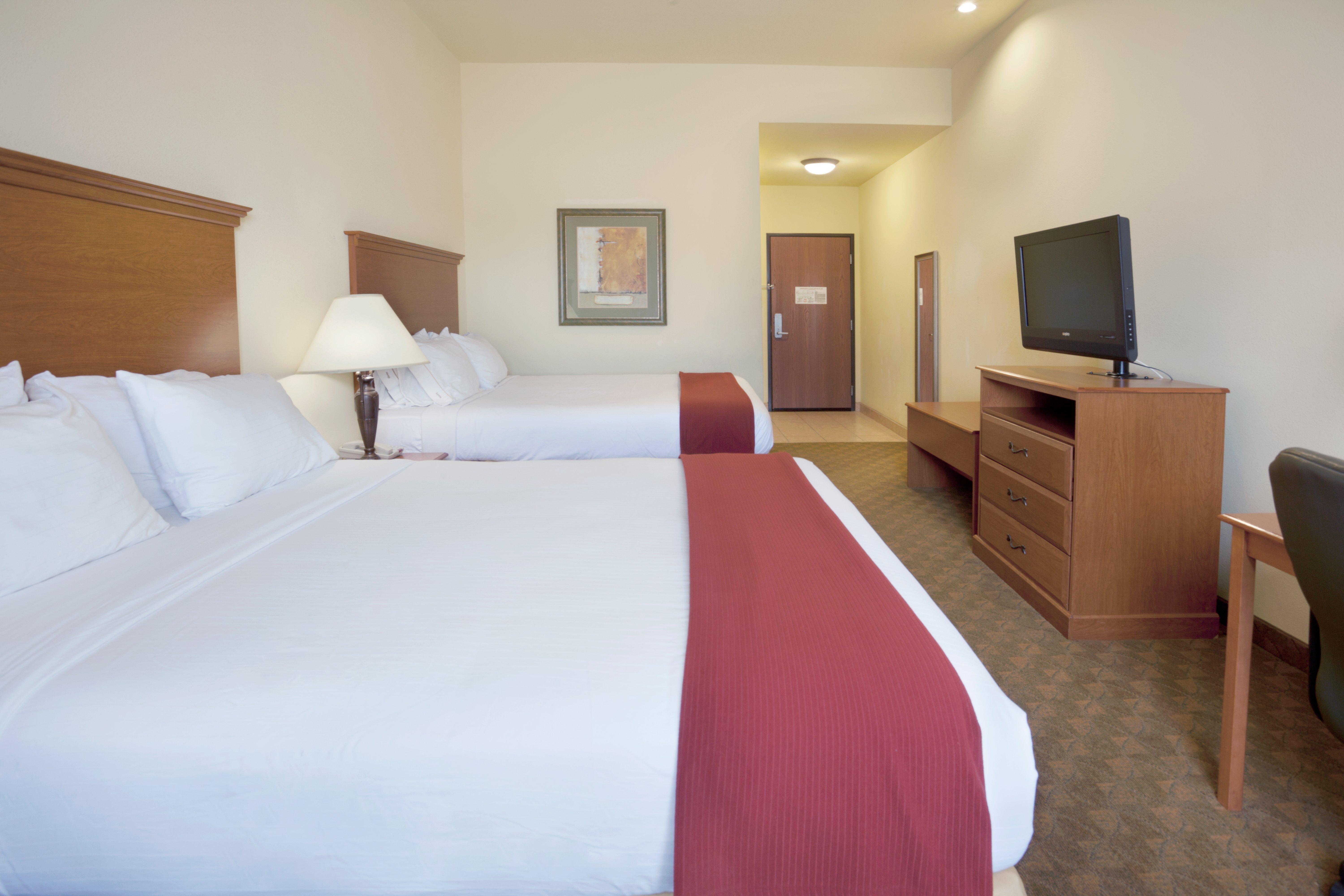 holiday inn express and suites zapata by ihg
