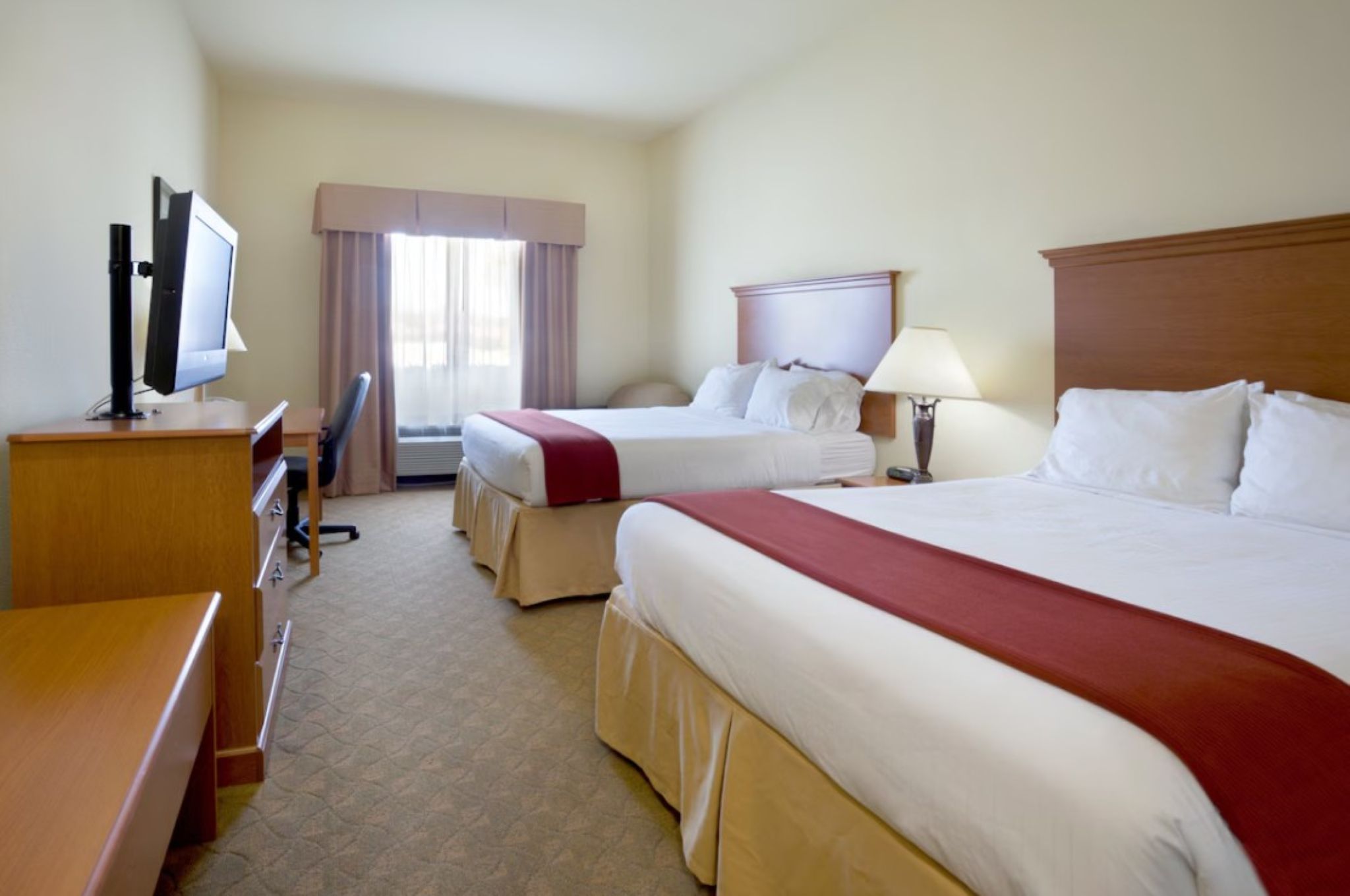 holiday inn express and suites zapata by ihg