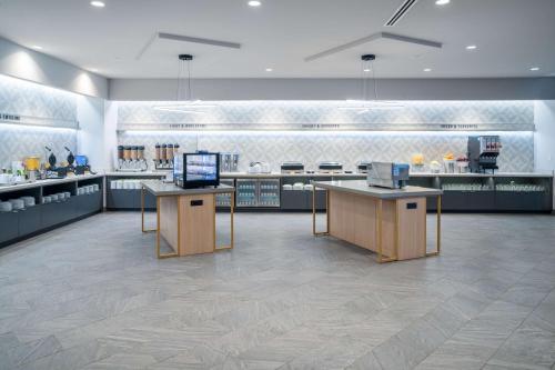 tru by hilton north little rock